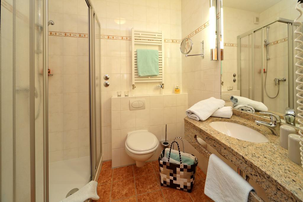 Osserhotel Garni Lohberg Buitenkant foto